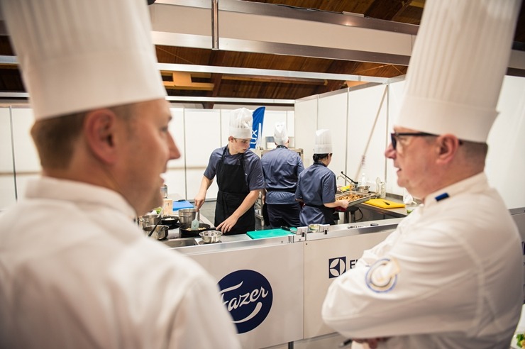 Ķīpsalā norit Baltijas lielākā pārtikas industrijas izstāde «Riga Food 2025», kurai ir jau 30 gadu dzimšanas diena. Foto: Ieva Makare 376426