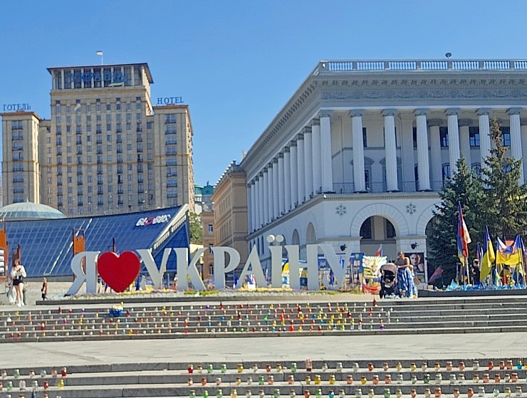 Atceļā uz Latviju vienu diennakti pavadām Ukrainas galvaspilsētā. Sadarbībā ar SIXT 376623