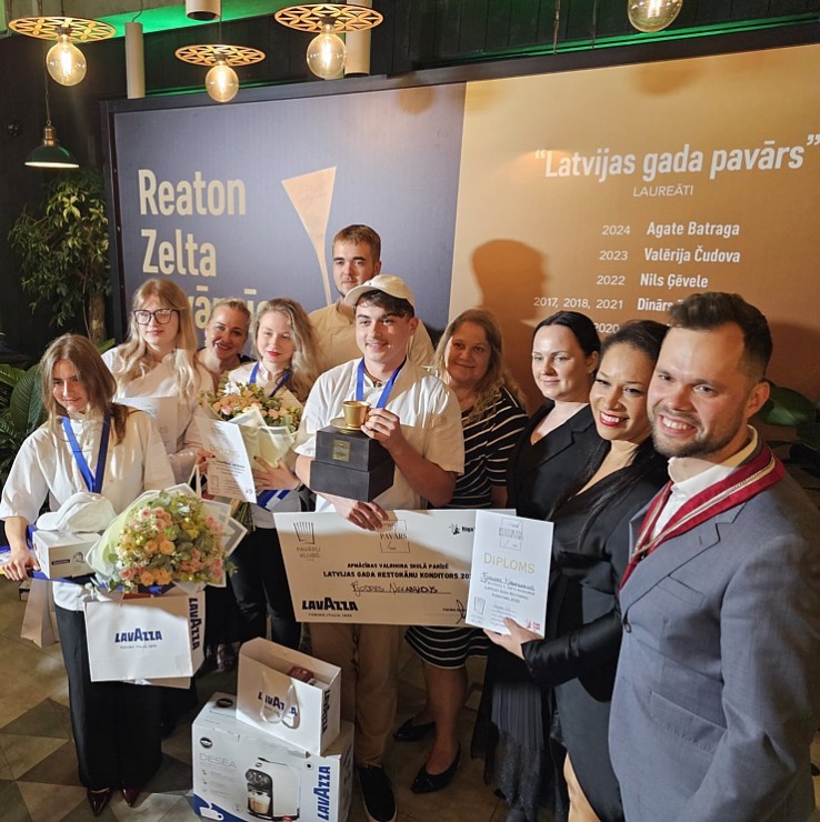 «Latvijas gada pavārs 2025» Emīls Skalbergs, restorāns «John - John chefs hall» un «Latvijas pavārzellis 2025» - Rota Gundega Klētniece, restorāns «Fe «Latvijas gada pavārs 2025» Emīls Skalbergs, restorāns «John - John chefs hall» un «Latvijas pavārzellis 2025» - Rota Gundega Klētniece, restorāns «Fe 376665