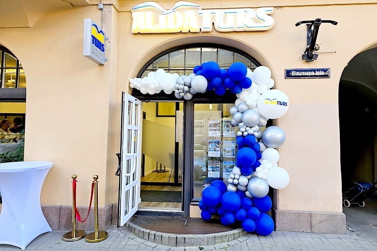 Latvijas tūroperators «Alida Tūrs» iegūst jaunu īpašnieku un jaunas biroja telpas Rīgā 376695