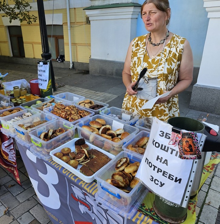 Daži foto mirkļi no Ukrainas - projekts «Skolas somas Ukrainai» ar «SIXT» 376798