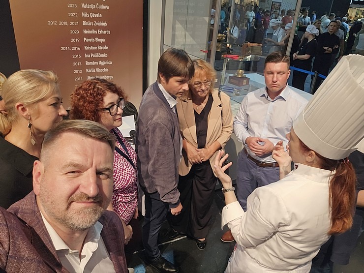 Prestižo kulinārijas konkursa «Bocuse dOr Latvia 2025» balvu iegūst šefpavārs Dinārs Zvirgzdiņš 376808
