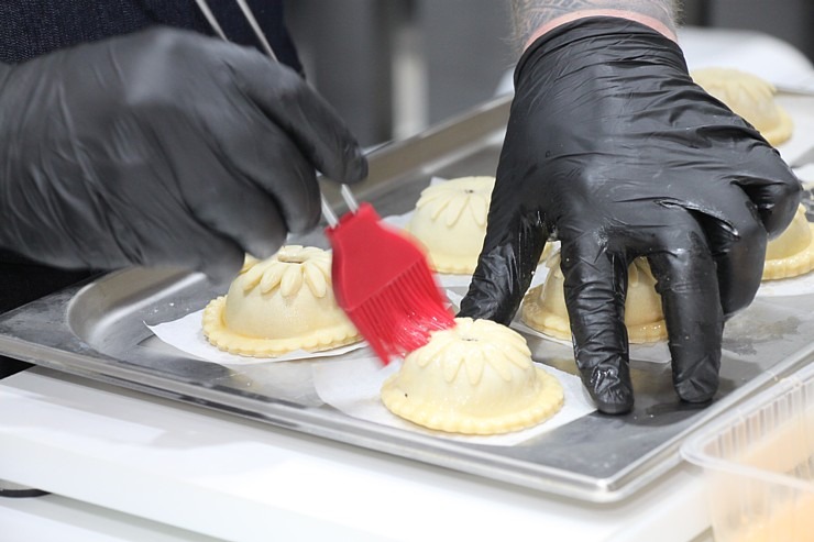 Prestižo kulinārijas konkursa «Bocuse dOr Latvia 2025» balvu iegūst šefpavārs Dinārs Zvirgzdiņš 376812