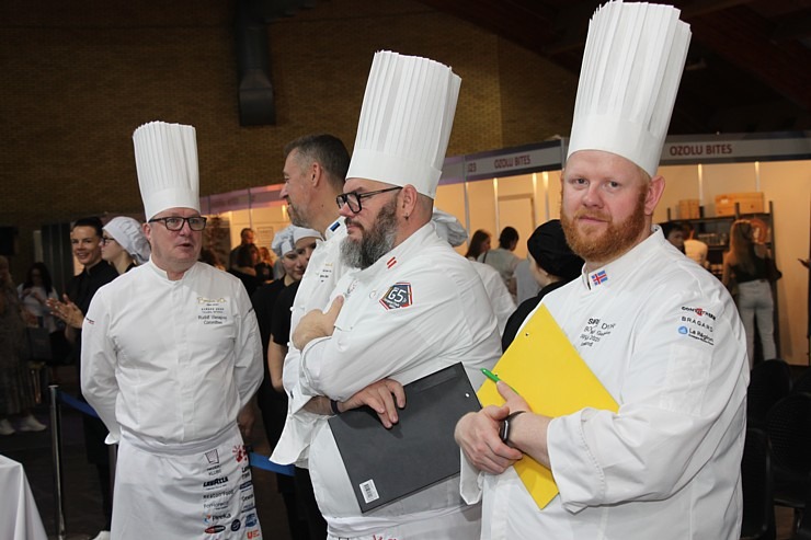 Prestižo kulinārijas konkursa «Bocuse dOr Latvia 2025» balvu iegūst šefpavārs Dinārs Zvirgzdiņš 376822