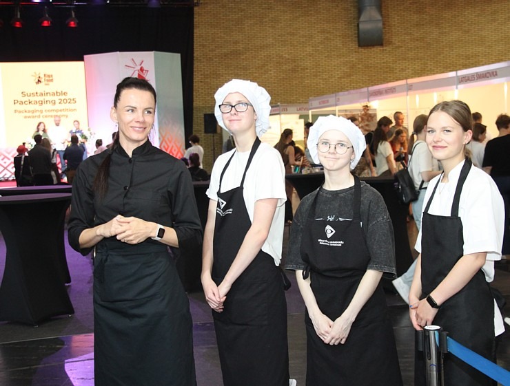 Prestižo kulinārijas konkursa «Bocuse dOr Latvia 2025» balvu iegūst šefpavārs Dinārs Zvirgzdiņš 376824