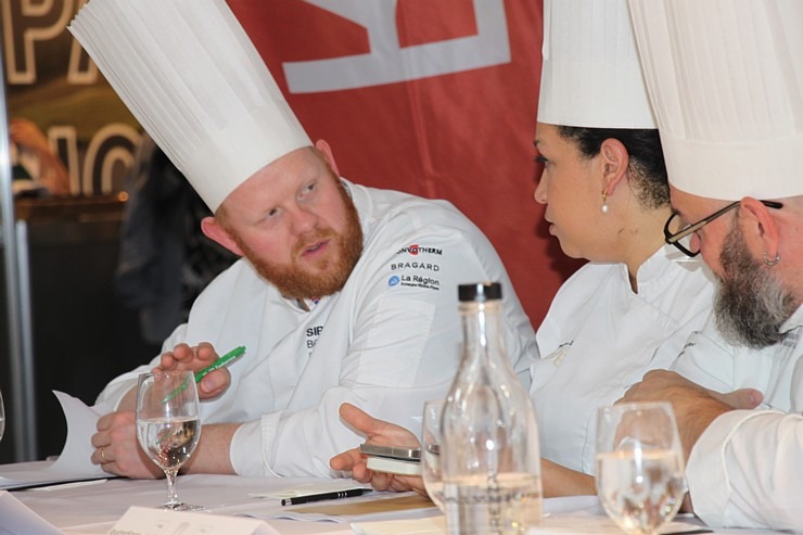 Prestižo kulinārijas konkursa «Bocuse dOr Latvia 2025» balvu iegūst šefpavārs Dinārs Zvirgzdiņš 376831