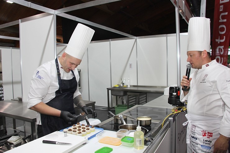 Prestižo kulinārijas konkursa «Bocuse dOr Latvia 2025» balvu iegūst šefpavārs Dinārs Zvirgzdiņš 376802