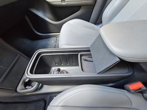 Apceļojam Rīgu ar elektrisko vāģi «Lynk & Co 02» no Ķīnas, ko Latvijā pārstāv «Mūsa Motors Rīga» 18