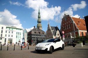 Apceļojam Rīgu ar elektrisko vāģi «Lynk & Co 02» no Ķīnas, ko Latvijā pārstāv «Mūsa Motors Rīga» 6