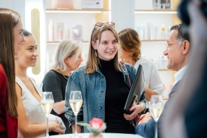 Rīgā atklāts prestižais franču skaistumkopšanas salons, Kannu festivāla partneris «Dessange» 7