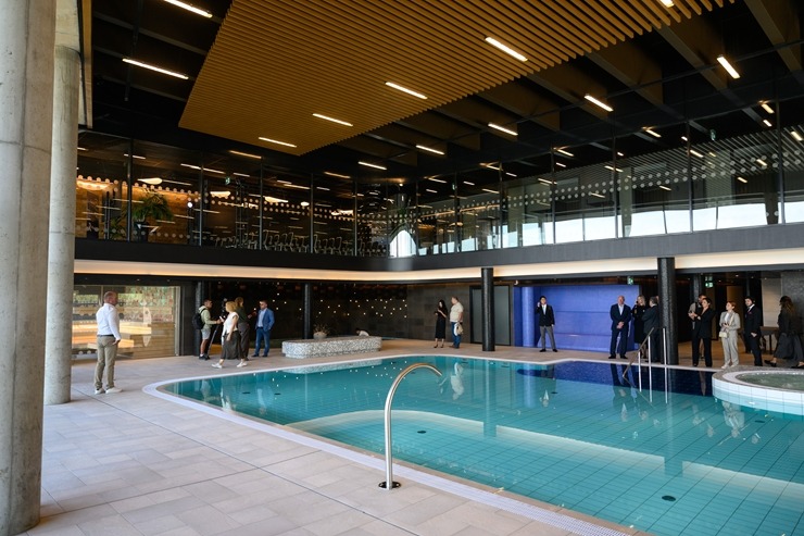 Rēzeknē pulcējas investori un interesanti, lai iepazītu Rēzeknes SPA centru. Foto: Rēzeknes TIC 377260