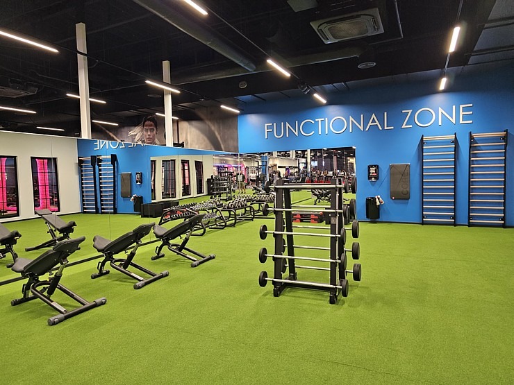 Rīgā svinīgi atklāj jaunu sporta klubu «MyFitness Teika Plaza» 377303