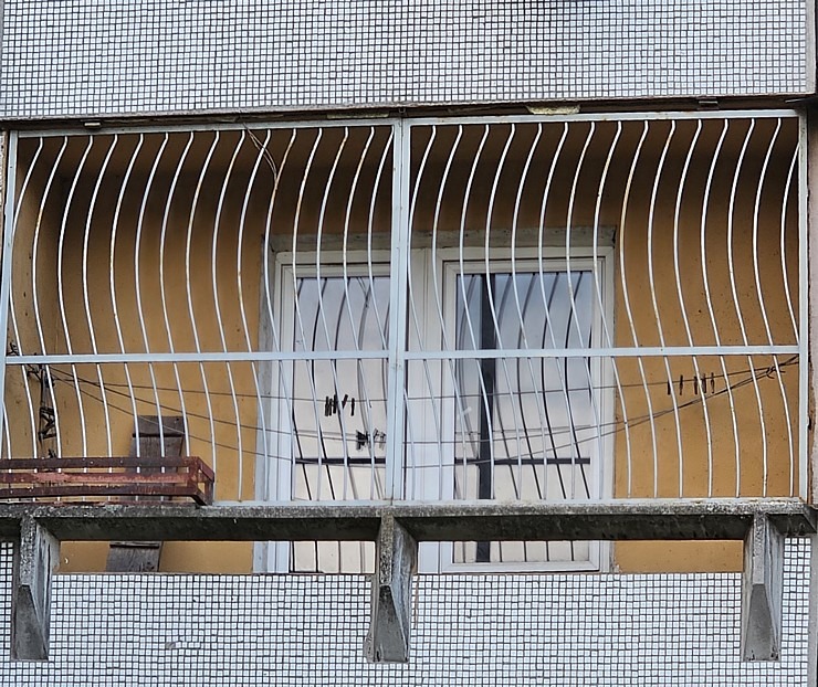 Pļavnieku režģotie māju logi - neierasts skats uz Rīgu jebkuram Rietumeiropas tūristam 377370