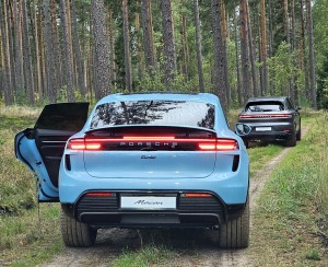Travelnews.lv piedalās jaudīgā «Porsche Off-Road Experience» pasākumā, kas notiek sporta kompleksā «333» 36