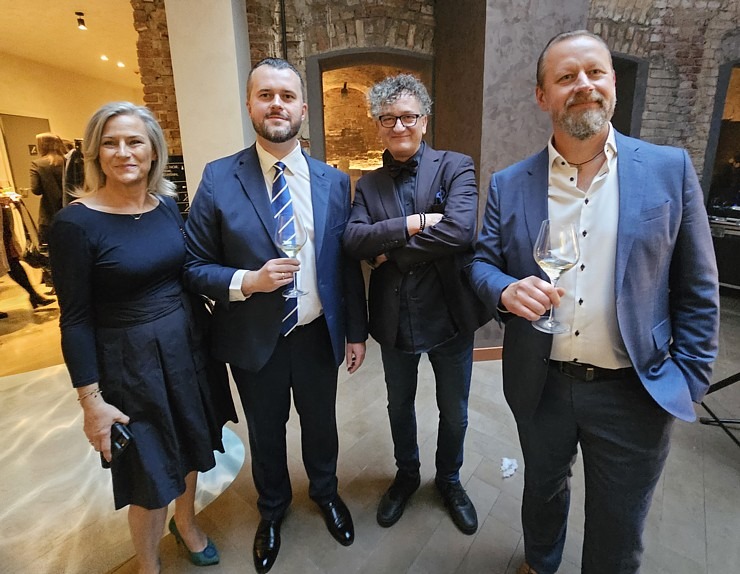 Ar grandiozu pasākumu «Four Senses of Nature» pēc renovācijas piesakās Vecrīgas 5 zvaigžņu viesnīca «Pullman Riga Old Town Hotel» 377844