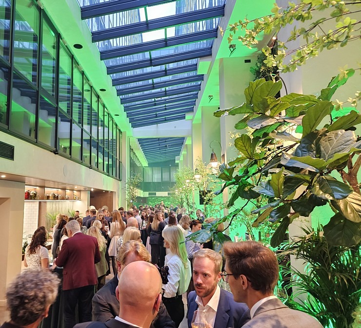 Ar grandiozu pasākumu «Four Senses of Nature» pēc renovācijas piesakās Vecrīgas 5 zvaigžņu viesnīca «Pullman Riga Old Town Hotel» 377853