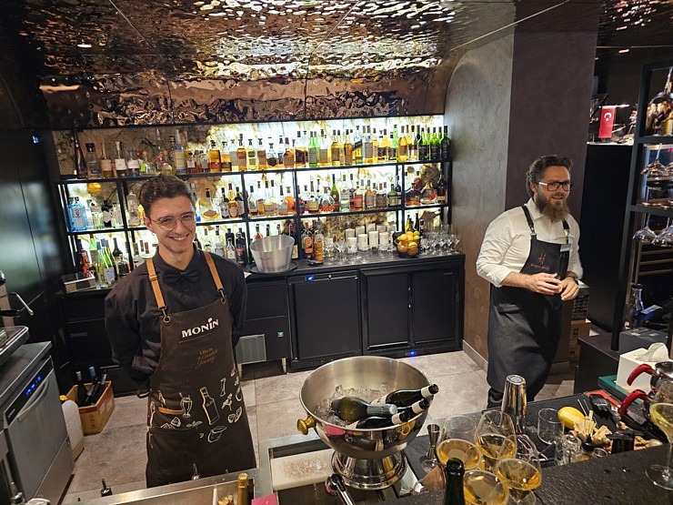 Ar grandiozu pasākumu «Four Senses of Nature» pēc renovācijas piesakās Vecrīgas 5 zvaigžņu viesnīca «Pullman Riga Old Town Hotel» 377870