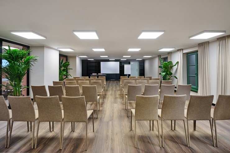 Skati Vecrīgas viesnīcas «Pullman Riga Old Town Hotel» telpas un jauno dizainu pēc renovācijas 377899