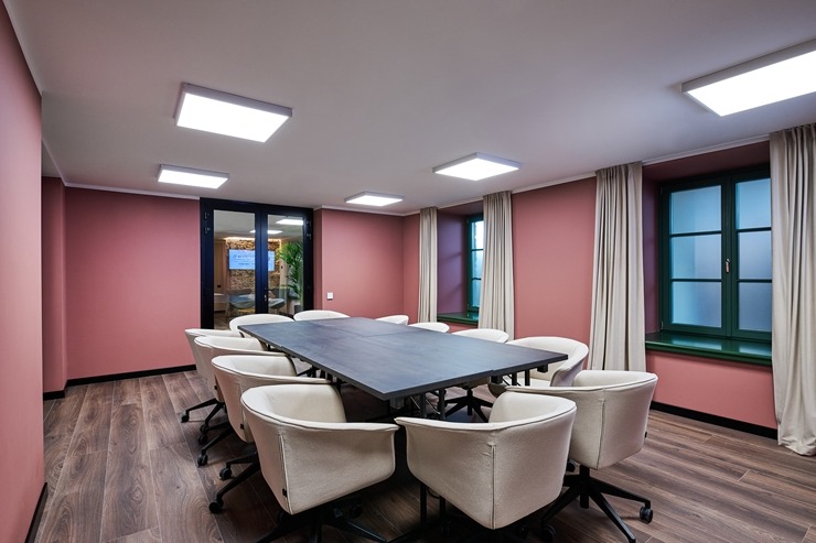 Skati Vecrīgas viesnīcas «Pullman Riga Old Town Hotel» telpas un jauno dizainu pēc renovācijas 377910