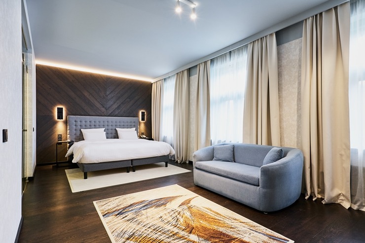 Skati Vecrīgas viesnīcas «Pullman Riga Old Town Hotel» telpas un jauno dizainu pēc renovācijas 377934