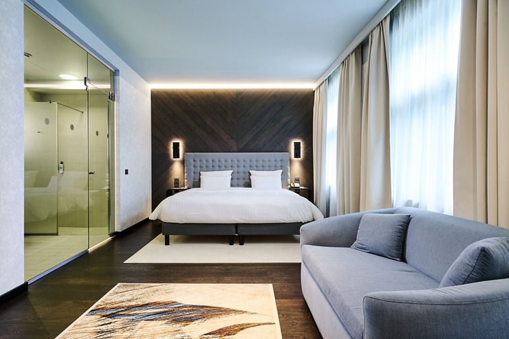 Skati Vecrīgas viesnīcas «Pullman Riga Old Town Hotel» telpas un jauno dizainu pēc renovācijas 377935