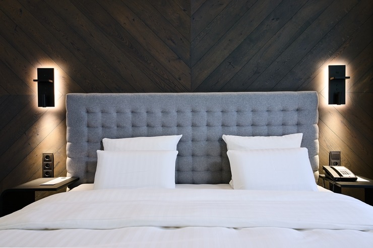 Skati Vecrīgas viesnīcas «Pullman Riga Old Town Hotel» telpas un jauno dizainu pēc renovācijas 377936