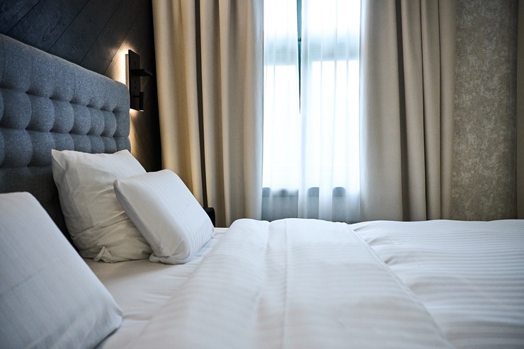 Skati Vecrīgas viesnīcas «Pullman Riga Old Town Hotel» telpas un jauno dizainu pēc renovācijas 377944
