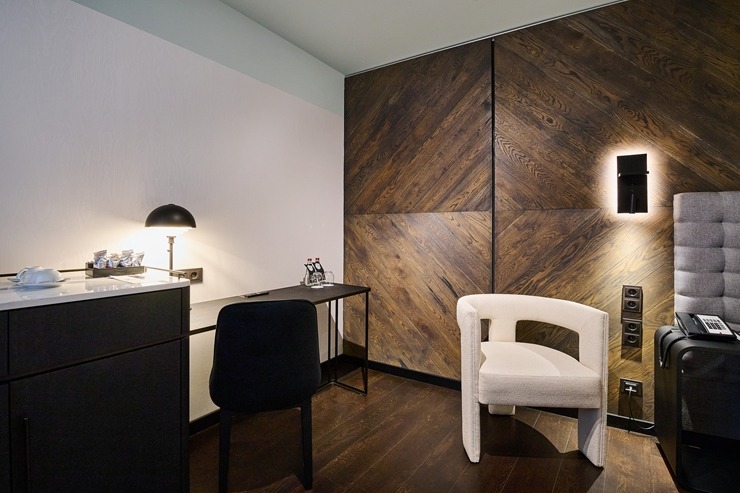 Skati Vecrīgas viesnīcas «Pullman Riga Old Town Hotel» telpas un jauno dizainu pēc renovācijas 377960