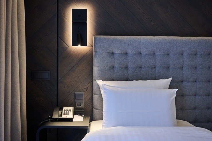 Skati Vecrīgas viesnīcas «Pullman Riga Old Town Hotel» telpas un jauno dizainu pēc renovācijas 377967