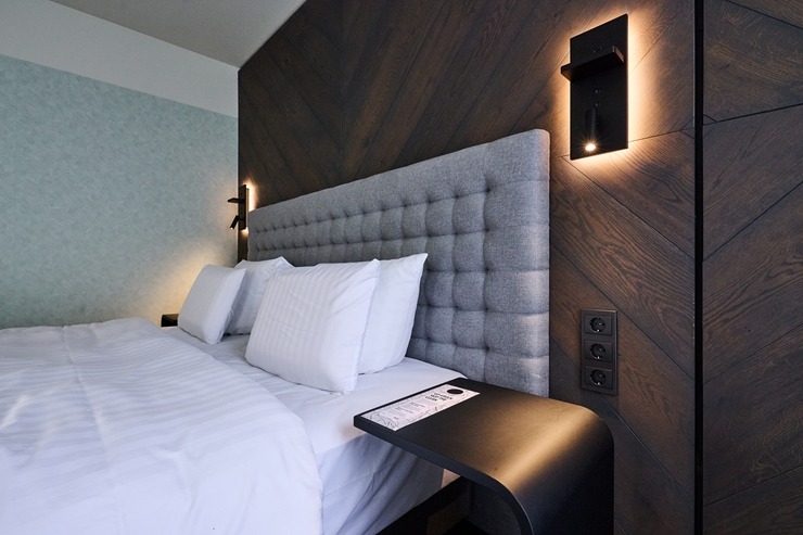 Skati Vecrīgas viesnīcas «Pullman Riga Old Town Hotel» telpas un jauno dizainu pēc renovācijas 377973