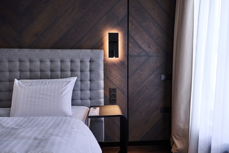 Skati Vecrīgas viesnīcas «Pullman Riga Old Town Hotel» telpas un jauno dizainu pēc renovācijas 377974