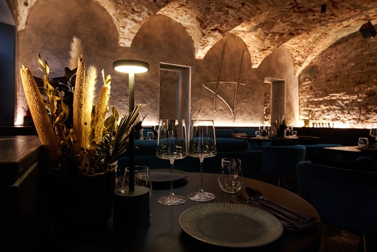 Skati Vecrīgas viesnīcas «Pullman Riga Old Town Hotel» telpas un jauno dizainu pēc renovācijas 377985