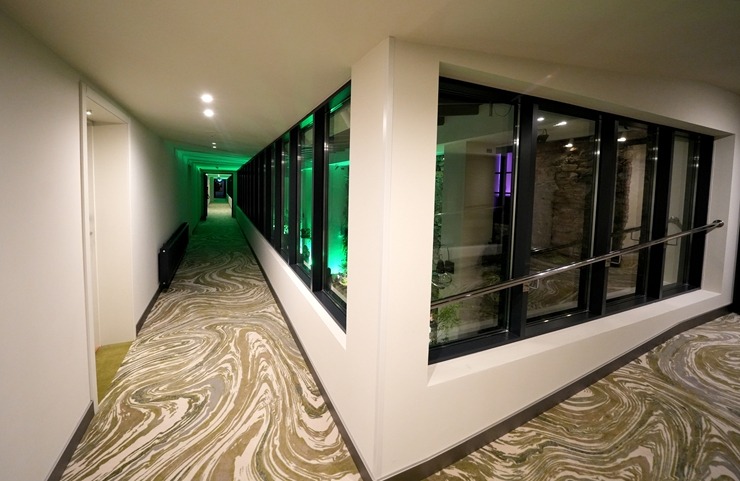Daži foto mirkļi no «Pullman Riga Old Town Hotel» grandiozās ballītes pēc viesnīcas rekonstrukcijas. Foto: Paula Čurkste 378124