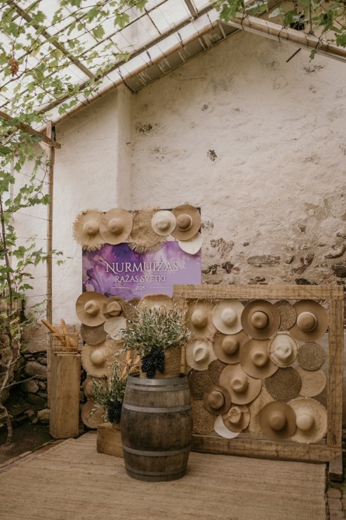 Eleganti, gardi un ar pārsteigumiem tiek svinēti «Nurmuižas Ražas svētki 2025». Foto: Kaspars Dobrovolskis 378138