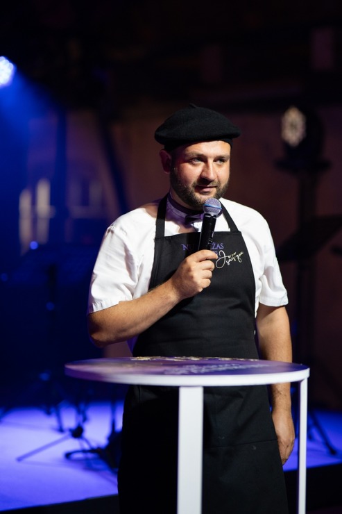 Eleganti, gardi un ar pārsteigumiem tiek svinēti «Nurmuižas Ražas svētki 2025». Foto: Kaspars Dobrovolskis 378167