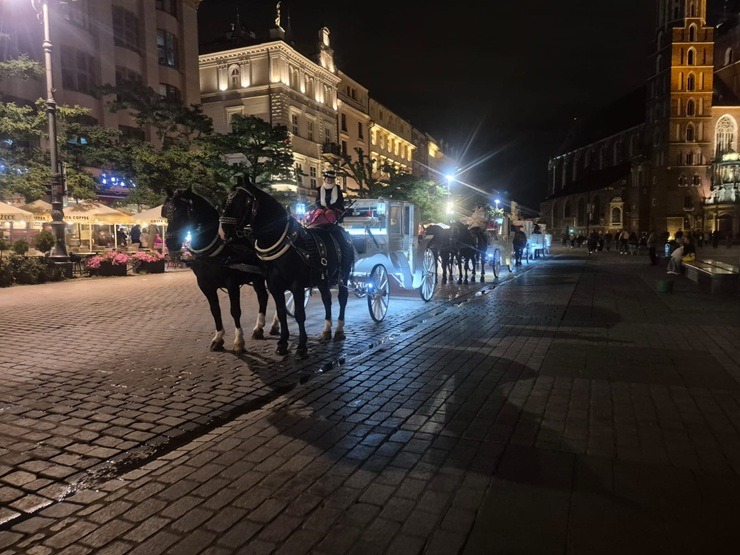 Travelnews.lv dodas vakara pastaigā pa burvīgo Krakovu 378177