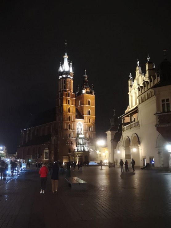 Travelnews.lv dodas vakara pastaigā pa burvīgo Krakovu 378179