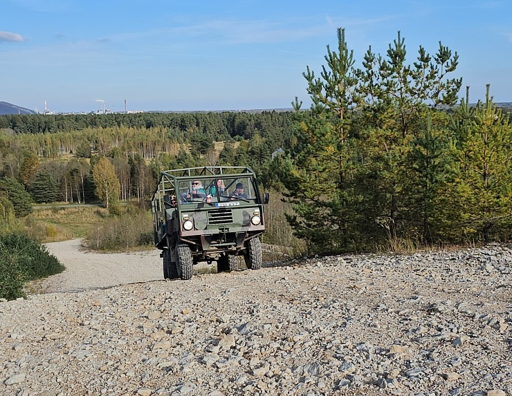 Nr.3 - Braucam ar īpašu apvidus auto no « Adrenaator» pa Aidu alpiem Igaunijas Austrumviru apriņķī. Sadarbībā ar «Active Travel» un Id 378445