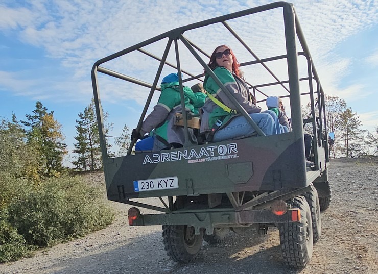 Nr.3 - Braucam ar īpašu apvidus auto no « Adrenaator» pa Aidu alpiem Igaunijas Austrumviru apriņķī. Sadarbībā ar «Active Travel» un Id 378449