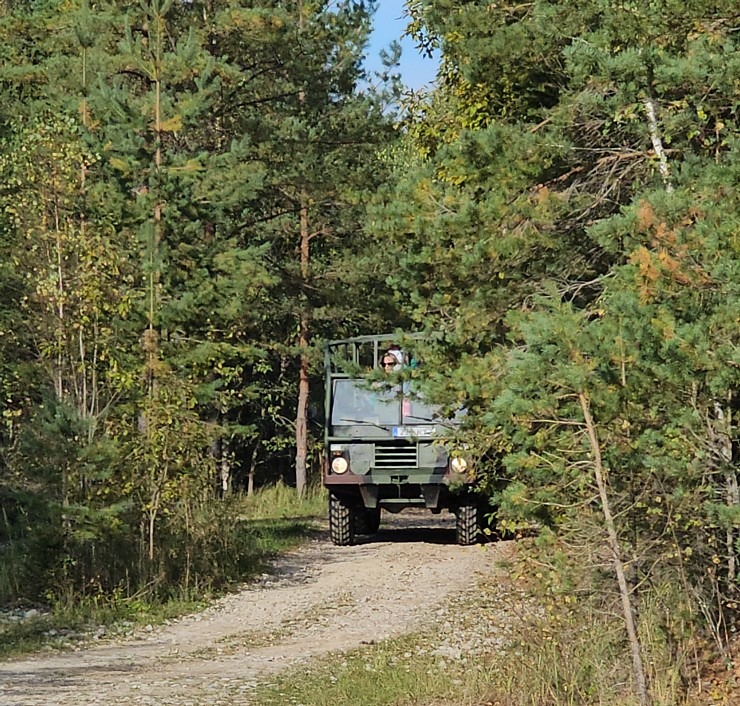 Nr.3 - Braucam ar īpašu apvidus auto no « Adrenaator» pa Aidu alpiem Igaunijas Austrumviru apriņķī. Sadarbībā ar «Active Travel» un Id 378424