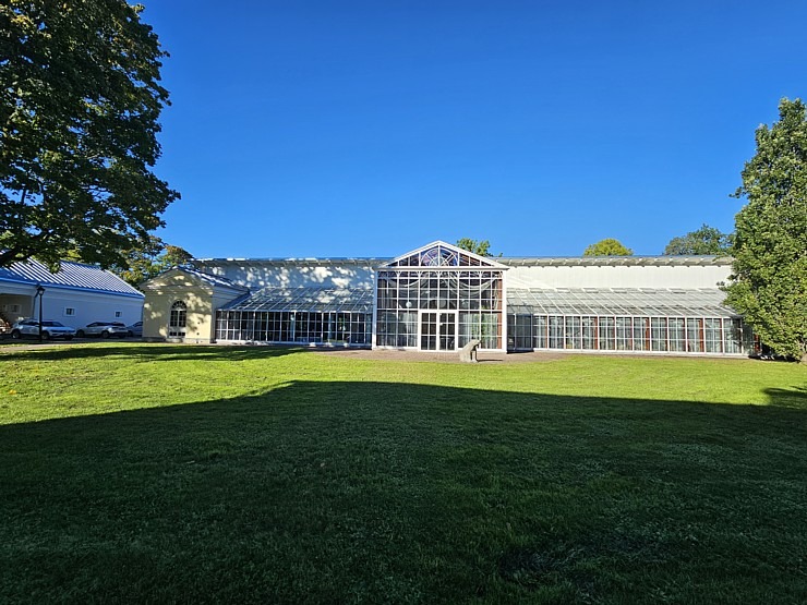 Apmeklējam Mētaguses muižas kompleksu, restorānu «Rosen» un spa viesnīcu «Von Roden spa». Sadarbībā «Active Travel» un Idaviru 378697