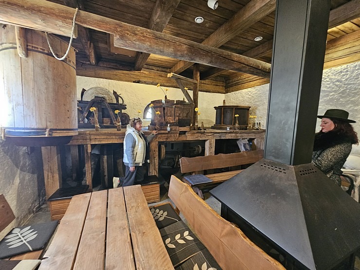 Apmeklējam Mētaguses muižas kompleksu, restorānu «Rosen» un spa viesnīcu «Von Roden spa». Sadarbībā «Active Travel» un Idaviru 378712