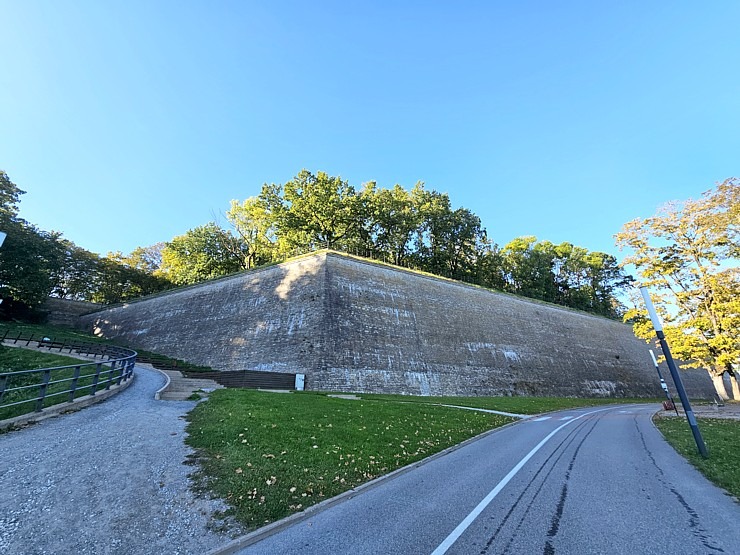Nr.12 Aplūkojam Igaunijas - Krievijas robežu starp Narvu un Ivangorodu. Sadarbībā ar «Active Travel» un Idaviru Nr.12 Aplūkojam Igaunijas - Krievijas robežu starp Narvu un Ivangorodu. Sadarbībā ar «Active Travel» un Idaviru 378830