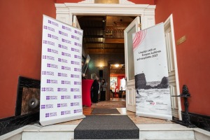 Parakstīts sadarbības memorands starp Liepāja 2027, Lielbritānijas vēstniecību Latvijā un British Council - Foto