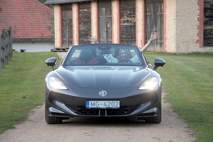 Ar jauno «MG Cyberster» viss ir citādi - braukšanas prieks un burvīgas emocijas. Sadarbībā ar auto centru AutoBrava Ar jauno «MG Cyberster» viss ir citādi - braukšanas prieks un burvīgas emocijas. Sadarbībā ar auto centru AutoBrava 379251