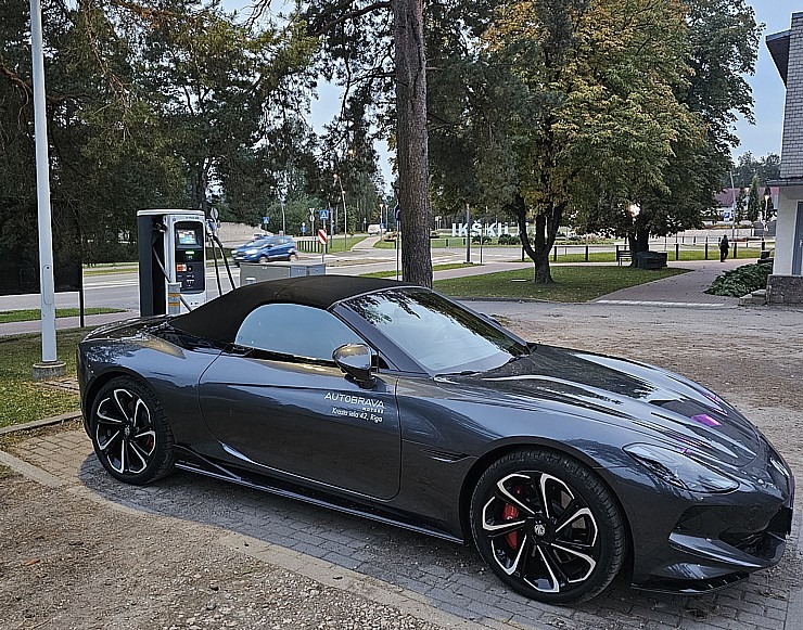 Ar jauno «MG Cyberster» viss ir citādi - braukšanas prieks un burvīgas emocijas. Sadarbībā ar auto centru AutoBrava Ar jauno «MG Cyberster» viss ir citādi - braukšanas prieks un burvīgas emocijas. Sadarbībā ar auto centru AutoBrava 379252
