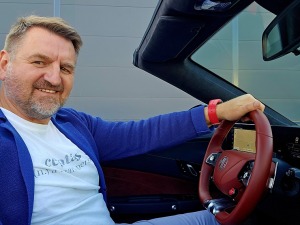 Ar jauno «MG Cyberster» viss ir citādi - braukšanas prieks un burvīgas emocijas. Sadarbībā ar auto centru AutoBrava 40