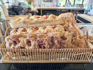 Iepazīstam un izgaršojam restorānu «Stacija Vaivari Kitchen» Jūrmalas Restorānu nedēļas ietvaros. Sadarbībā ar VisitJurmala.lv 24