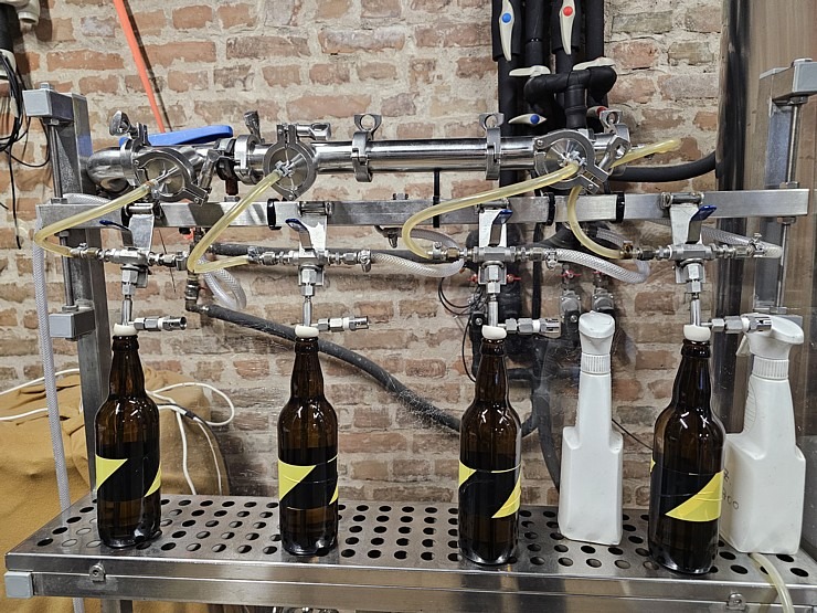 Degustējam Jūrmalas amatniecības alus darītavas « Prusaks » produkciju un viesmīlību. Sadarbībā ar VisitJurmala.lv 379359