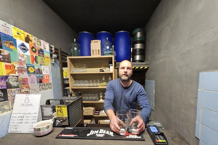 Degustējam Jūrmalas amatniecības alus darītavas « Prusaks » produkciju un viesmīlību. Sadarbībā ar VisitJurmala.lv Degustējam Jūrmalas amatniecības alus darītavas « Prusaks » produkciju un viesmīlību. Sadarbībā ar VisitJurmala.lv 379346
